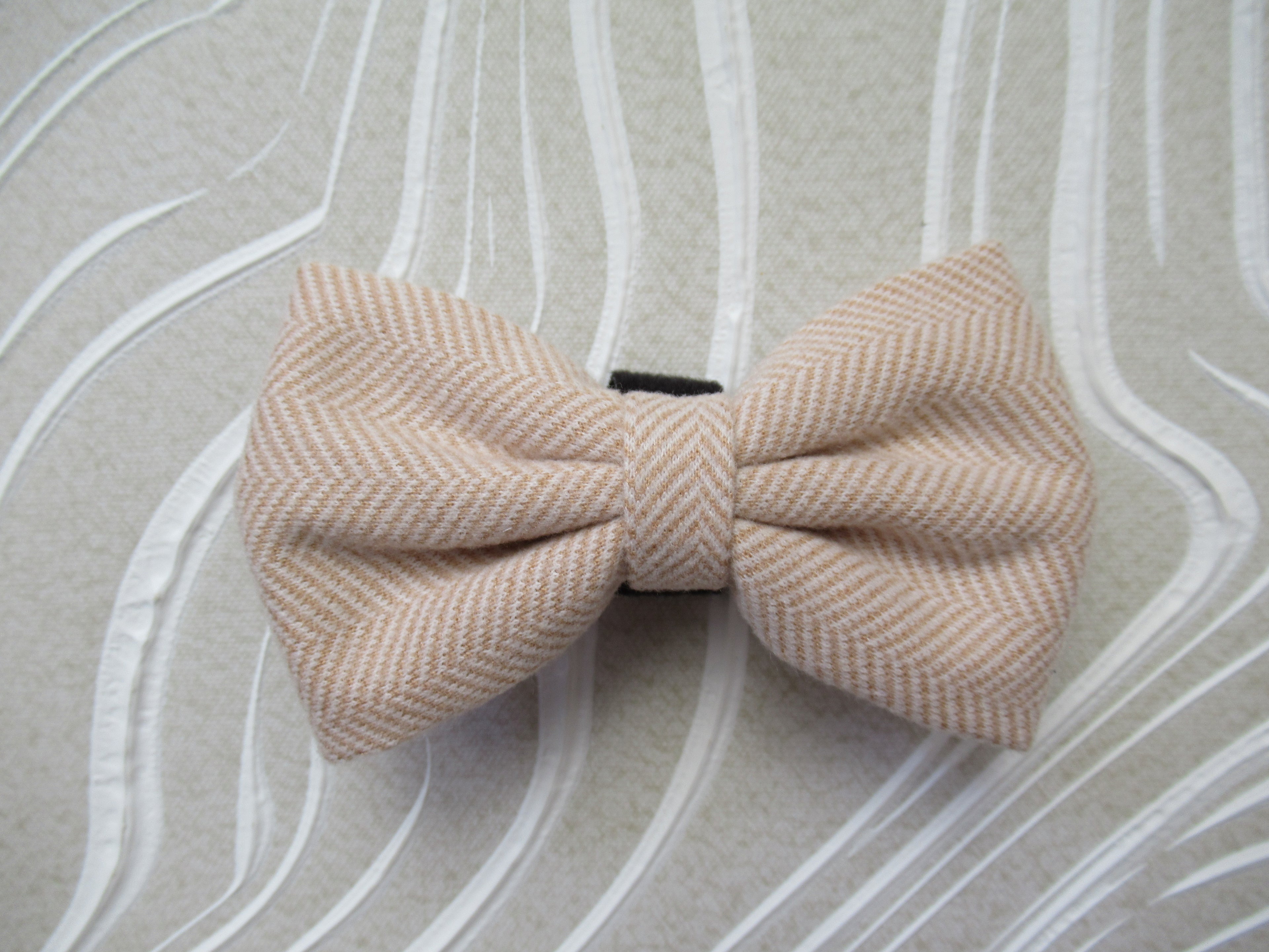 Sand Dreams Bow Tie