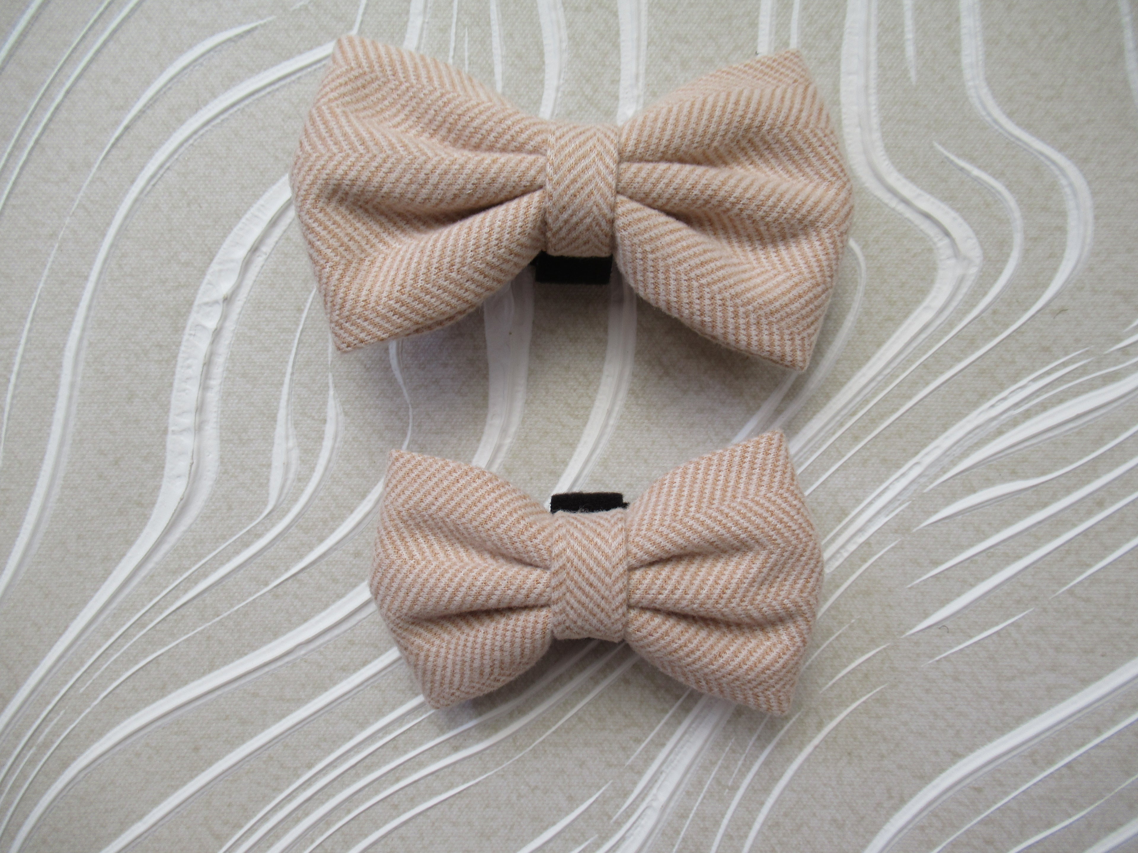 Sand Dreams Bow Tie